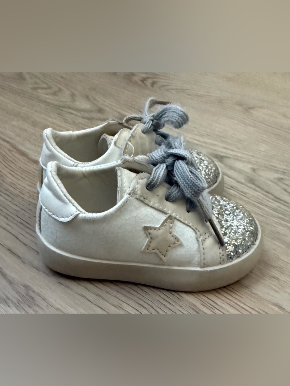 *Play Condition* Toddler Girl Glitter Toe Sneakers
